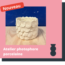 Charger l'image dans la galerie, Atelier modelage photophore porcelaine - différentes dates possibles

